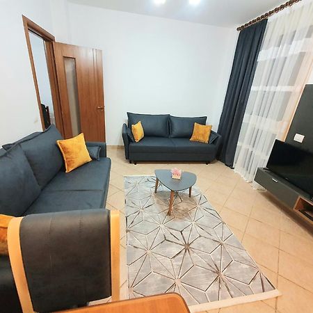Apartment Me Qera Lungomare Vlore Medem1 Luaran gambar